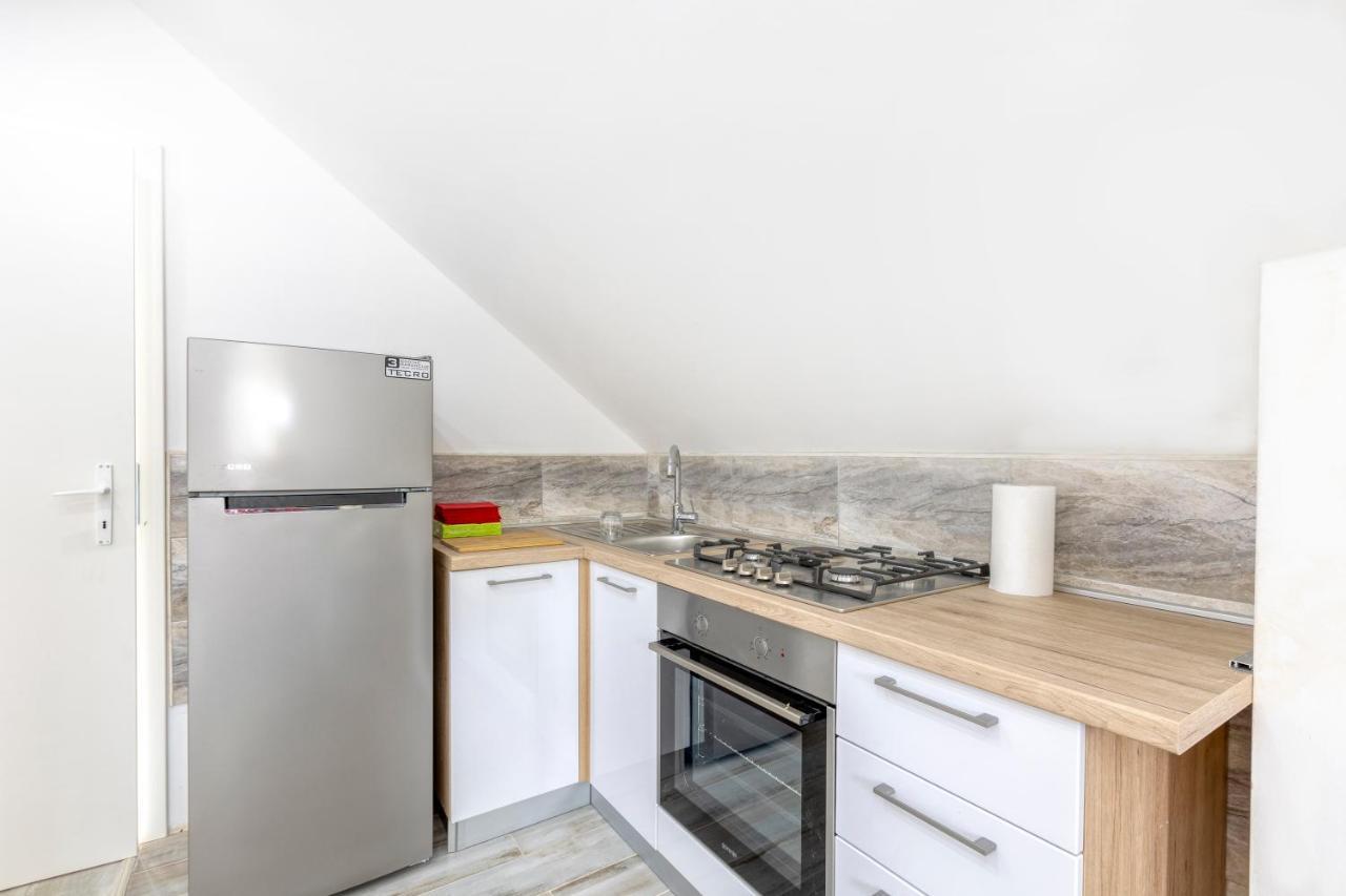 Apartman Vedro Polje Gospic Exterior photo