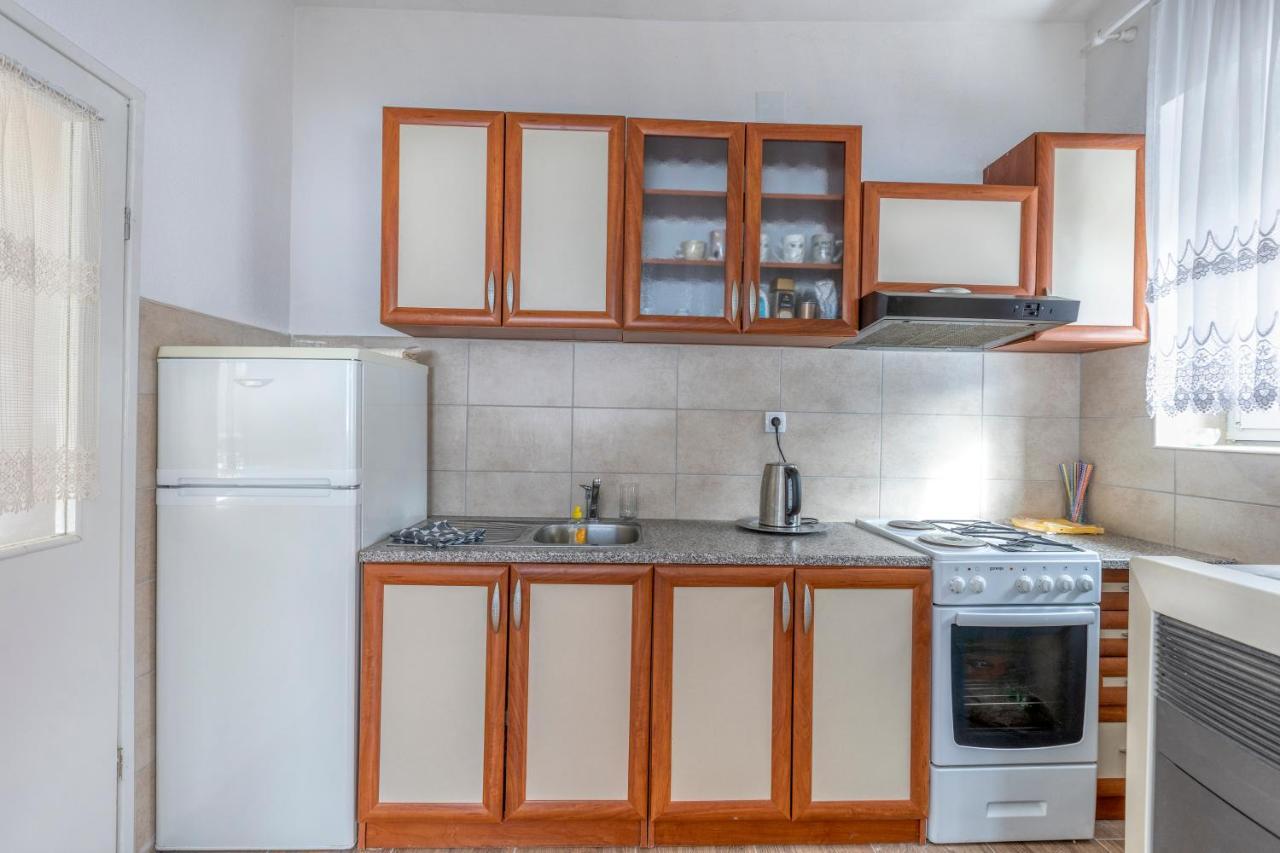 Apartman Vedro Polje Gospic Exterior photo